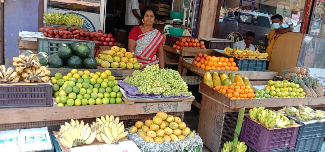 UFin women borrowers at a rural marketplace