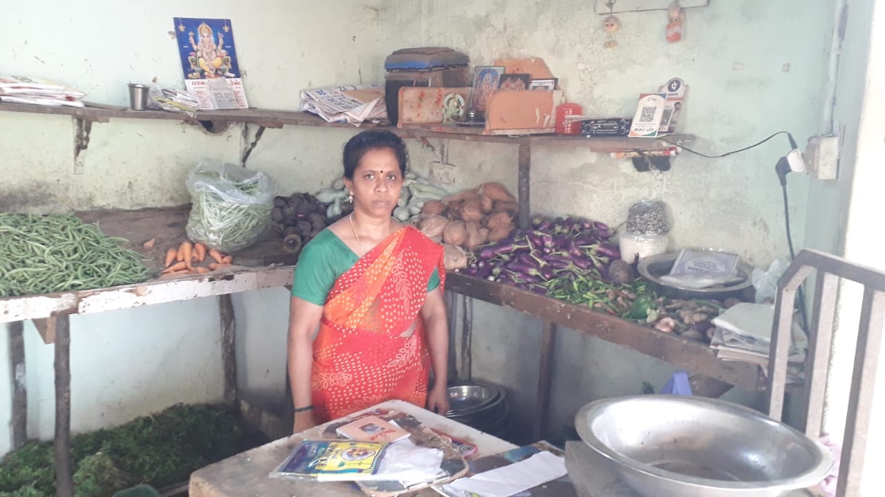 UFin borrowers and field officers in the community